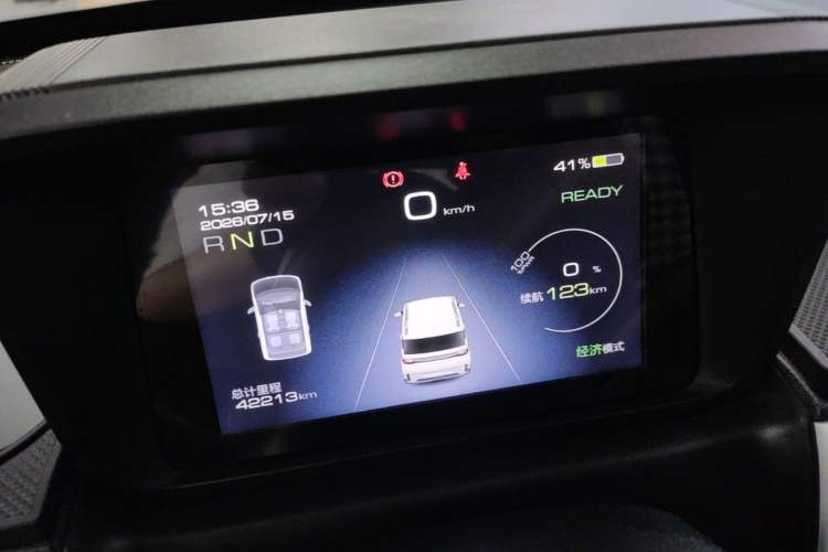 Used Wuling Hongguang MINIEV 2022 GAMEBOY 300km Enthusiast Model with Lithium Iron Phosphate Instrument Cluster