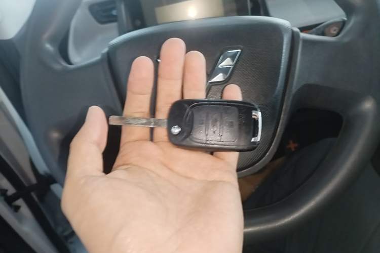 Used Wuling Hongguang MINIEV 2022 Easy Version Lithium Iron Phosphate Interior 1
