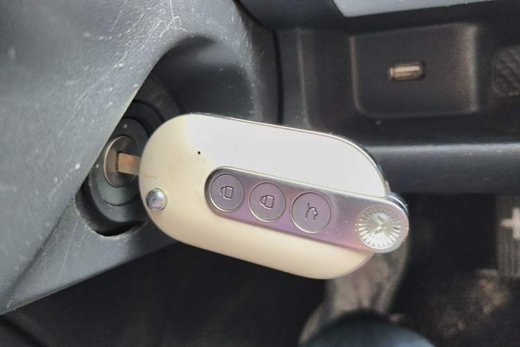 Used Wuling Hongguang MINIEV 2022 GAMEBOY 200km Gaming Edition with Lithium Iron Phosphate Interior 1