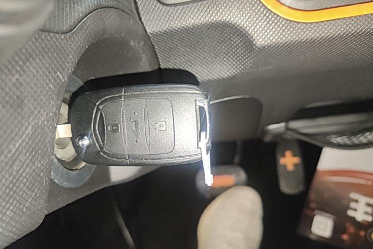 Used Wuling Hongguang MINIEV 2022 Easy Version Lithium Iron Phosphate Interior 1