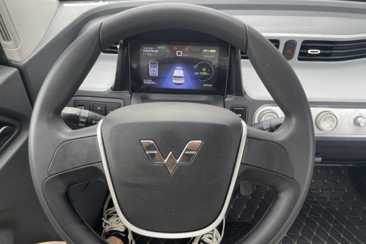 Used Wuling Hongguang MINIEV 2022 Macaron Premium Model – Lithium Iron Phosphate Interior 1