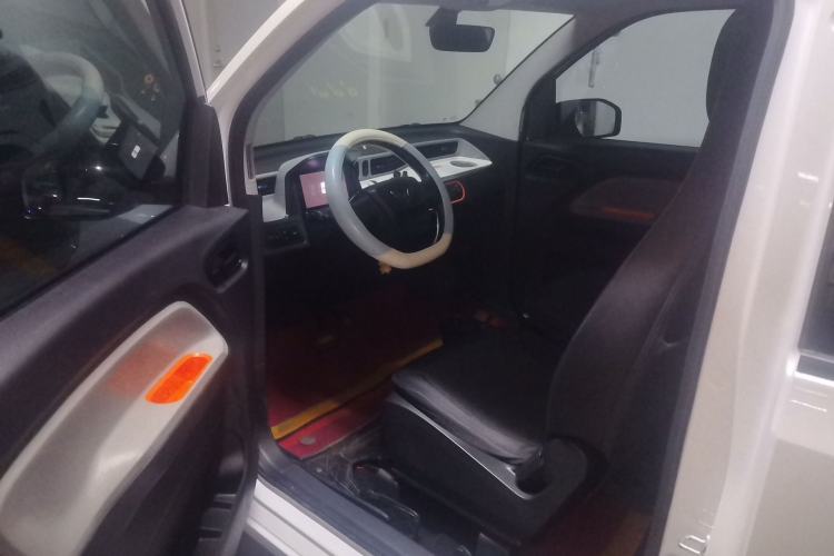 Used Wuling Hongguang MINIEV 2022 Easy Version Lithium Iron Phosphate Interior 3