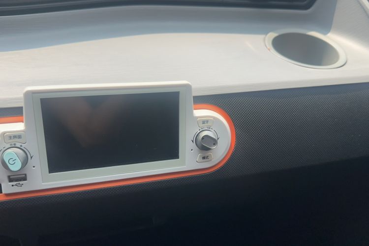 Used Wuling Hongguang MINIEV 2022 Zizai Version Lithium Iron Phosphate Interior 4