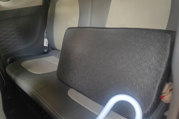 Used Wuling Hongguang MINIEV 2022 Macaron Premium Model – Lithium Iron Phosphate Interior 4