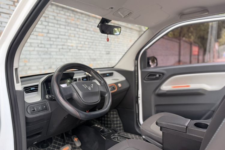 Used Wuling Hongguang MINIEV 2022 Zizai Version Lithium-NMC Interior 5