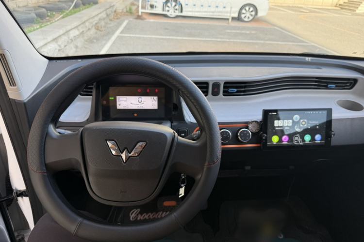 Used Wuling Hongguang MINIEV 2022 Easy Version Lithium Iron Phosphate Interior 6