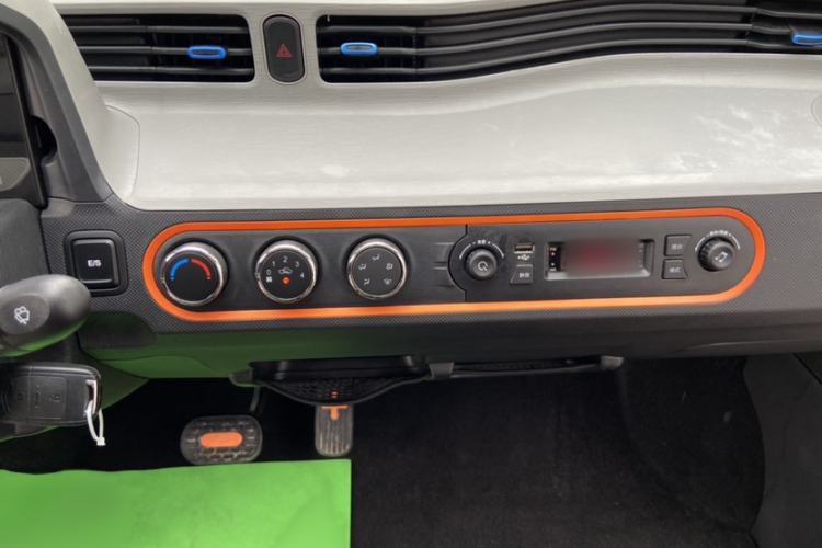 Used Wuling Hongguang MINIEV 2022 Easy Version Lithium Iron Phosphate Interior 8