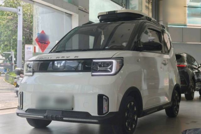 Used Wuling Hongguang MINIEV 2022 GAMEBOY 300km Enthusiast Model with Lithium Iron Phosphate