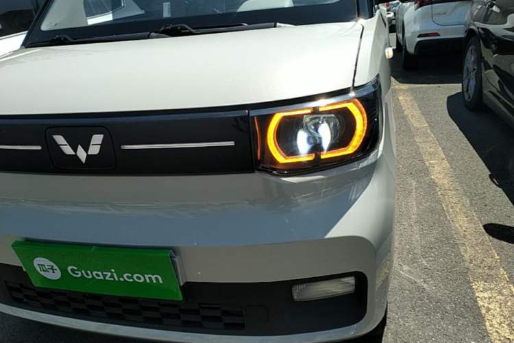 Used Wuling Hongguang MINIEV 2022 Macaron Premium Model – Lithium Iron Phosphate Left Front Headlight