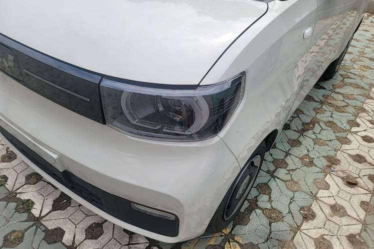Used Wuling Hongguang MINIEV 2022 Macaron Fashion Model Lithium Iron Phosphate Left Front Headlight