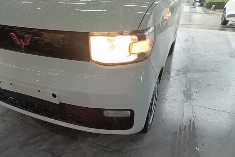 Used Wuling Hongguang MINIEV 2022 Easy Version Lithium Iron Phosphate Left Front Headlight