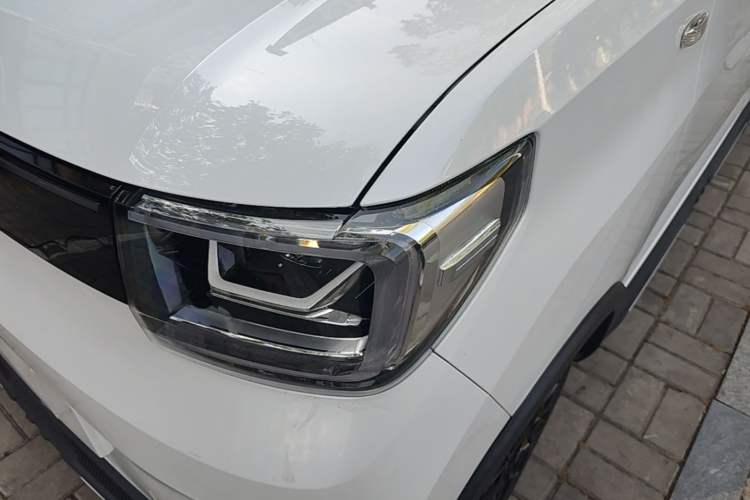 Used Wuling Hongguang MINIEV 2022 GAMEBOY 300km Enthusiast Model with Lithium Iron Phosphate Left Front Headlight