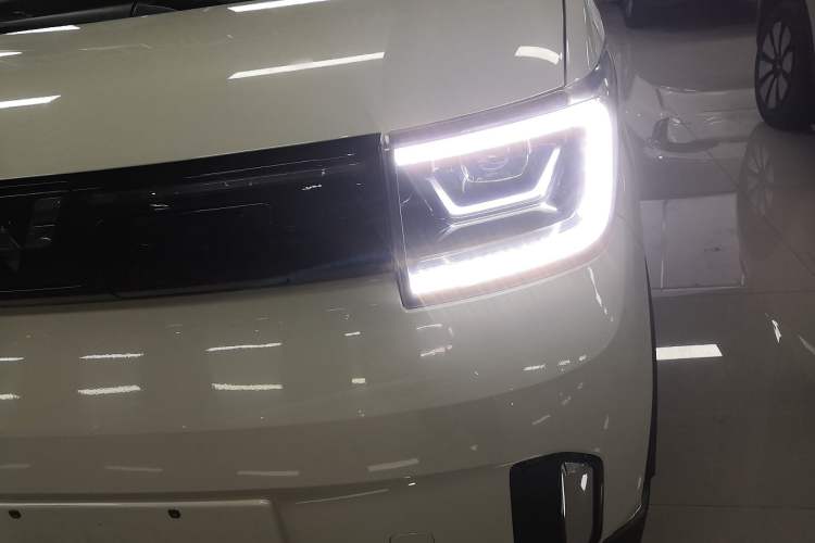 Used Wuling Hongguang MINIEV 2022 GAMEBOY 300km Enthusiast Model with Lithium Iron Phosphate Left Front Headlight