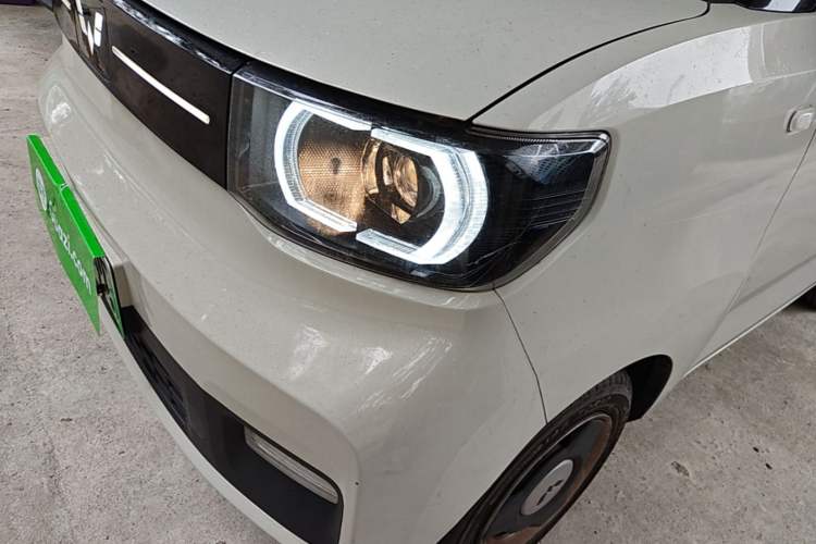 Used Wuling Hongguang MINIEV 2022 Macaron Premium Model – Lithium Iron Phosphate Left Front Headlight