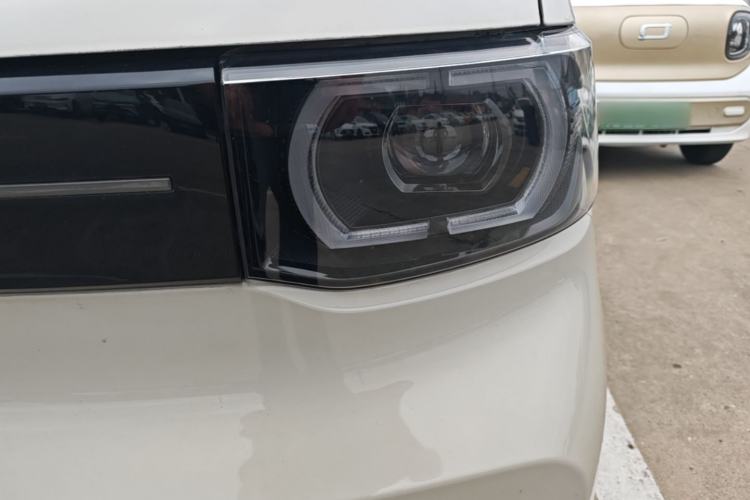 Used Wuling Hongguang MINIEV 2022 Macaron Premium Model – Lithium Iron Phosphate Left Front Headlight