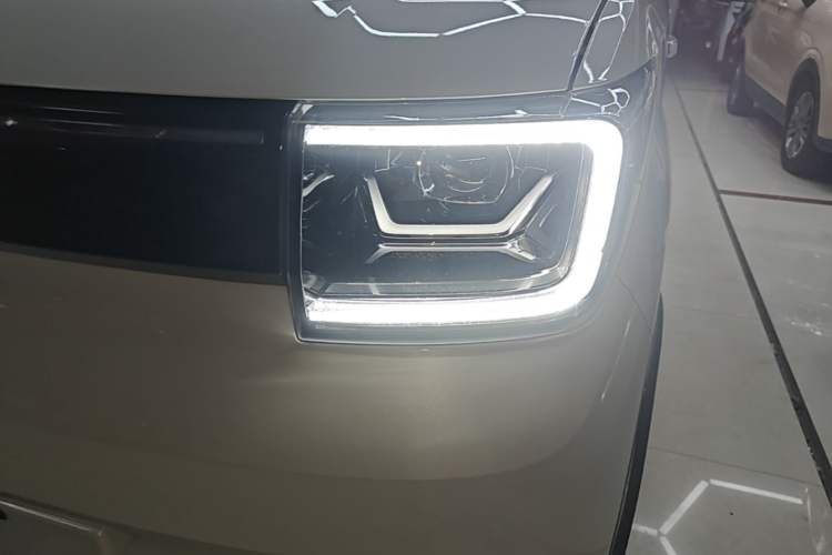 Used Wuling Hongguang MINIEV 2022 GAMEBOY 300km Enthusiast Model with Lithium Iron Phosphate Left Front Headlight