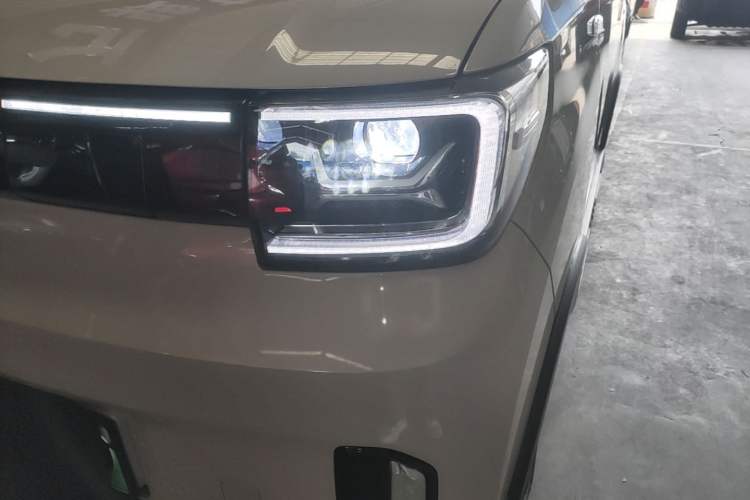 Used Wuling Hongguang MINIEV 2022 GAMEBOY 300km Enthusiast Model with Lithium Iron Phosphate Left Front Headlight