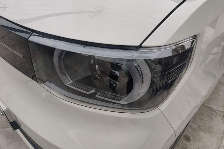 Used Wuling Hongguang MINIEV 2022 Macaron Fashion Model Lithium Iron Phosphate Left Front Headlight