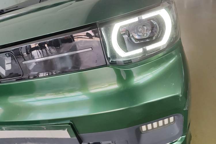 Used Wuling Hongguang MINIEV 2022 Macaron Fashion Edition Lithium-Nickel-Cobalt-Alpha-oxide Left Front Headlight
