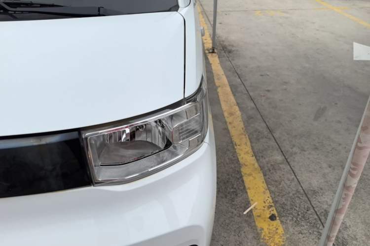 Used Wuling Hongguang MINIEV 2022 Zizai Version Lithium Iron Phosphate Left Front Headlight
