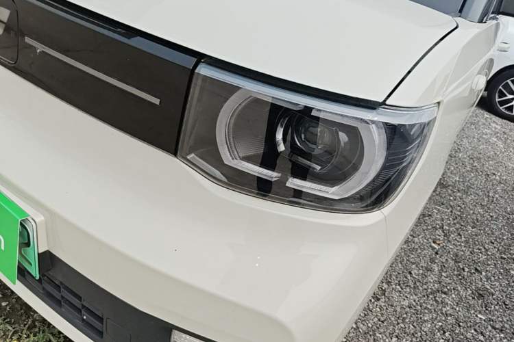 Used Wuling Hongguang MINIEV 2022 Macaron Premium Model – Lithium Iron Phosphate Left Front Headlight