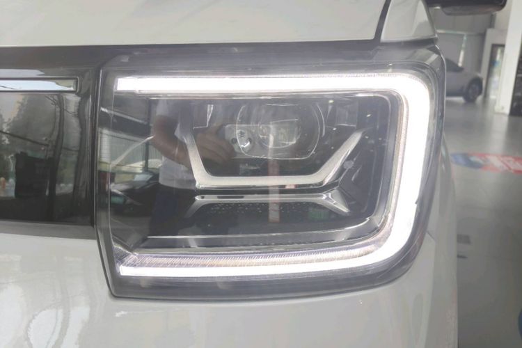 Used Wuling Hongguang MINIEV 2022 GAMEBOY 300km Enthusiast Model with Lithium Iron Phosphate Left Front Headlight
