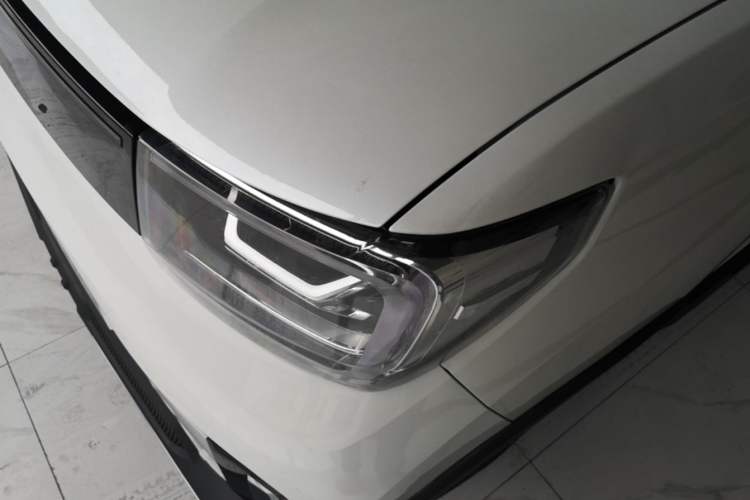 Used Wuling Hongguang MINIEV 2022 GAMEBOY 300km Enthusiast Model with Lithium Iron Phosphate Left Front Headlight