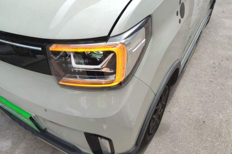 Used Wuling Hongguang MINIEV 2022 GAMEBOY 200km Gaming Edition with Lithium Iron Phosphate Left Front Headlight