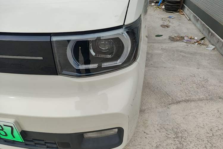 Used Wuling Hongguang MINIEV 2022 Macaron Premium Model – Lithium Iron Phosphate Left Front Headlight