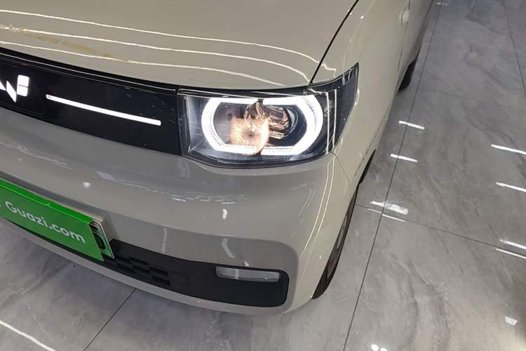 Used Wuling Hongguang MINIEV 2022 Macaron Premium Model – Lithium Iron Phosphate Left Front Headlight