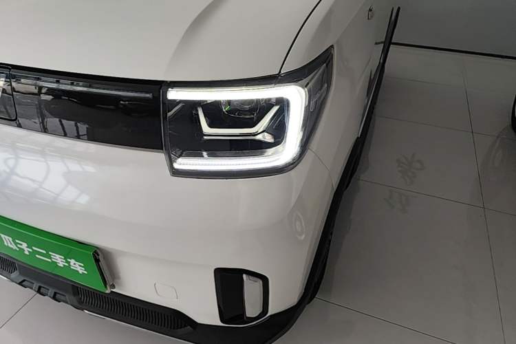 Used Wuling Hongguang MINIEV 2022 GAMEBOY 200km Gaming Edition with Lithium Iron Phosphate Left Front Headlight