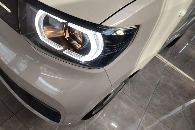 Used Wuling Hongguang MINIEV 2022 Macaron Fashion Edition Lithium-Nickel-Cobalt-Alpha-oxide Left Front Headlight
