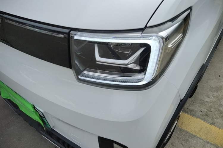 Used Wuling Hongguang MINIEV 2022 GAMEBOY 300km Enthusiast Model with Lithium Iron Phosphate Left Front Headlight