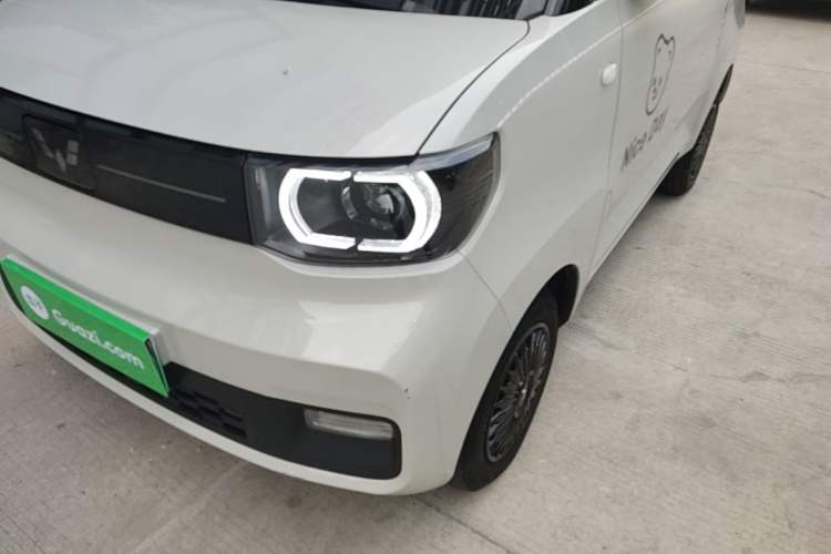 Used Wuling Hongguang MINIEV 2022 Macaron Premium Model – Lithium Iron Phosphate Left Front Headlight