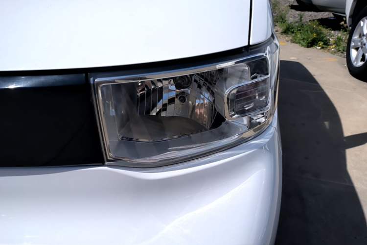 Used Wuling Hongguang MINIEV 2022 Zizai Version Lithium-NMC Left Front Headlight