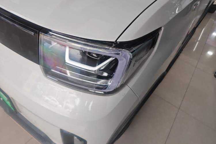 Used Wuling Hongguang MINIEV 2022 GAMEBOY 200km Gaming Edition with Lithium Iron Phosphate Left Front Headlight