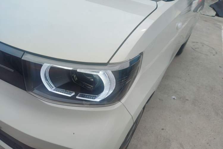 Used Wuling Hongguang MINIEV 2022 Macaron Premium Model – Lithium Iron Phosphate Left Front Headlight