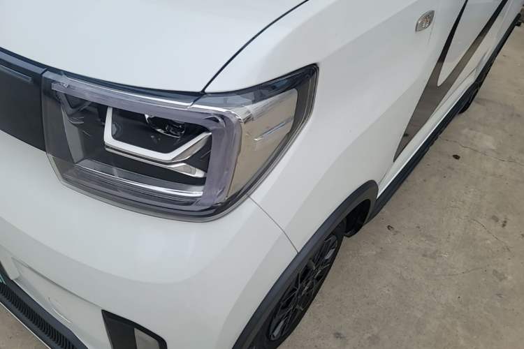 Used Wuling Hongguang MINIEV 2022 GAMEBOY 200km Gaming Edition with Lithium Iron Phosphate Left Front Headlight