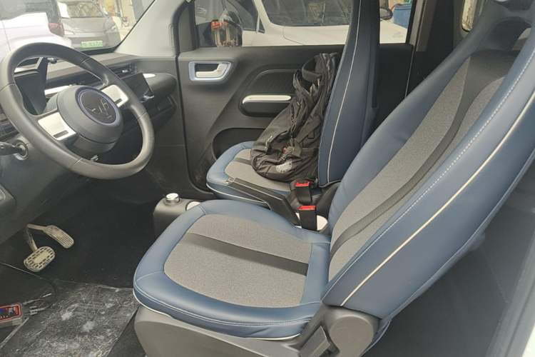 Used Wuling Hongguang MINIEV 2022 GAMEBOY 200km Gaming Edition with Lithium Iron Phosphate Left Front Seat