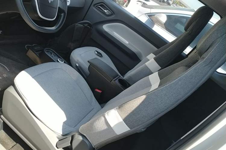 Used Wuling Hongguang MINIEV 2022 Macaron Premium Model – Lithium Iron Phosphate Left Front Seat