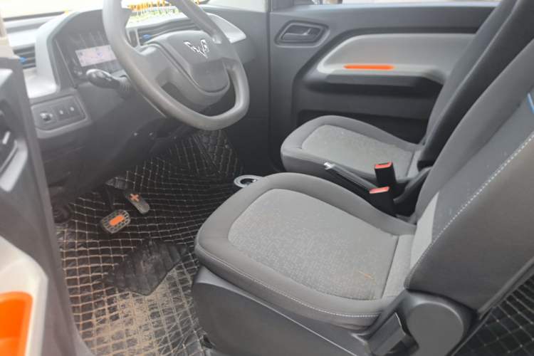 Used Wuling Hongguang MINIEV 2022 Easy Version Lithium Iron Phosphate Left Front Seat