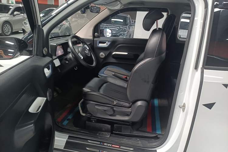 Used Wuling Hongguang MINIEV 2022 GAMEBOY 200km Gaming Edition with Lithium Iron Phosphate Left Front Seat