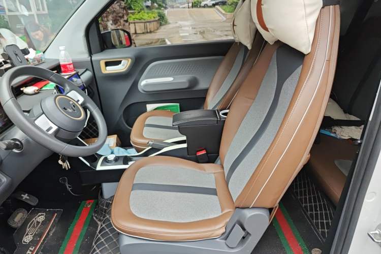Used Wuling Hongguang MINIEV 2022 GAMEBOY 200km Gaming Edition with Lithium Iron Phosphate Left Front Seat
