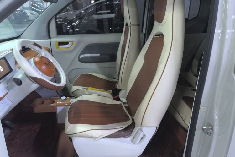 Used Wuling Hongguang MINIEV 2022 GAMEBOY 300km Enthusiast Model with Lithium Iron Phosphate Left Front Seat