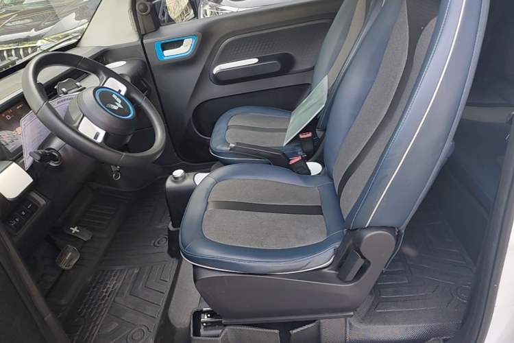 Used Wuling Hongguang MINIEV 2022 GAMEBOY 300km Enthusiast Model with Lithium Iron Phosphate Left Front Seat