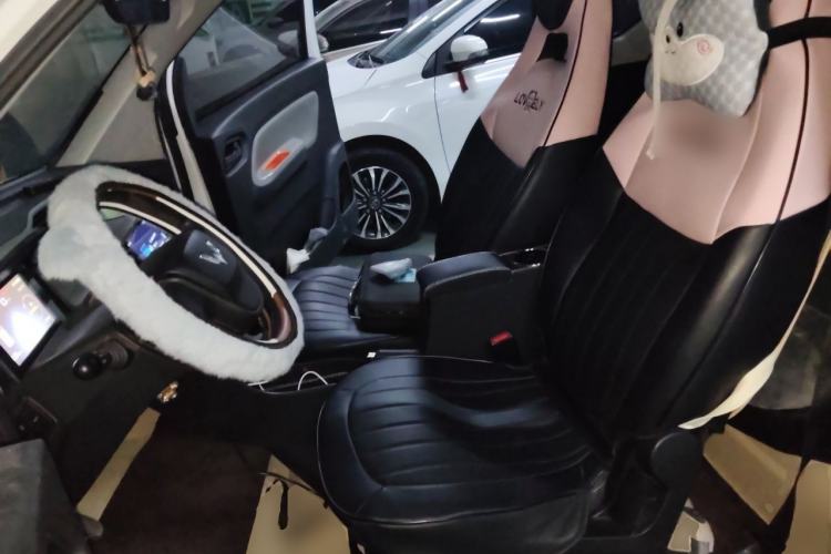 Used Wuling Hongguang MINIEV 2022 Macaron Premium Model – Lithium Ternary Battery Left Front Seat