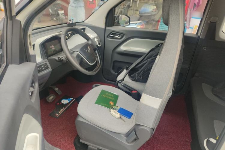 Used Wuling Hongguang MINIEV 2022 Macaron Premium Model – Lithium Iron Phosphate Left Front Seat