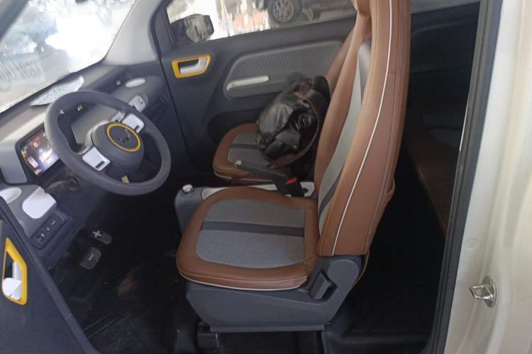 Used Wuling Hongguang MINIEV 2022 GAMEBOY 300km Enthusiast Model with Lithium Iron Phosphate Left Front Seat