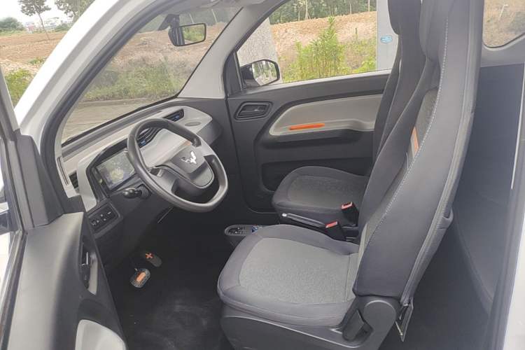 Used Wuling Hongguang MINIEV 2022 Zizai Version Lithium Iron Phosphate Left Front Seat