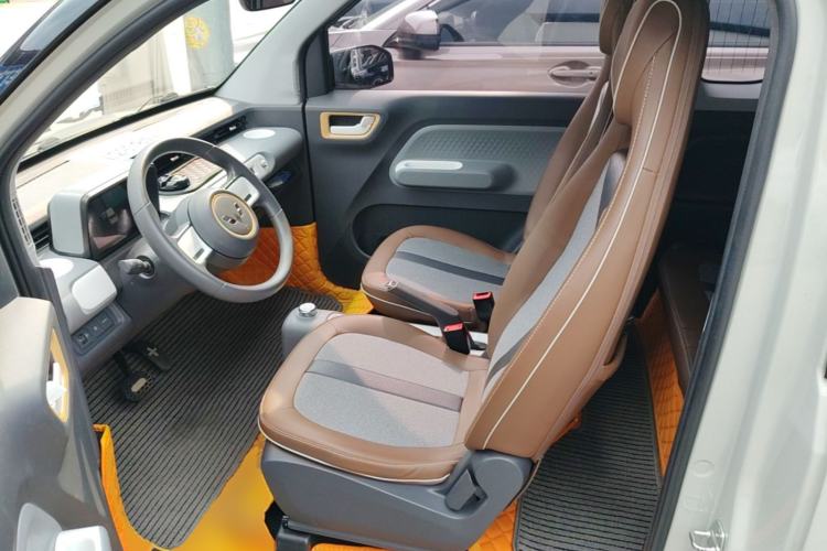Used Wuling Hongguang MINIEV 2022 GAMEBOY 200km Gaming Edition with Lithium Iron Phosphate Left Front Seat